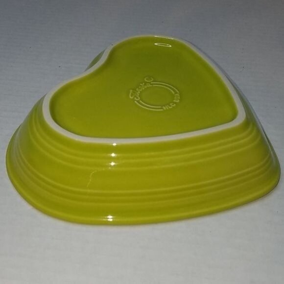 Fiestaware Fiesta CERAMIC Medium Heart Bowl Dish CONTAINER Lemongrass - Picture 8 of 11
